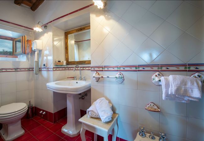 Villa in Greve in Chianti - AMORE RENTALS - Villa Eros with Swimming Pool, SPA, Ideal for Groups Villa in Greve in Chianti - AMORE RENTALS - Villa Eros with Swimming Pool, SPA, Ideal for Groups