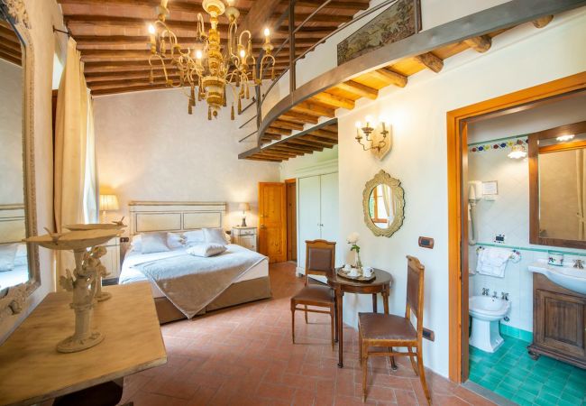 Villa in Greve in Chianti - AMORE RENTALS - Villa Eros with Swimming Pool, SPA, Ideal for Groups Villa in Greve in Chianti - AMORE RENTALS - Villa Eros with Swimming Pool, SPA, Ideal for Groups
