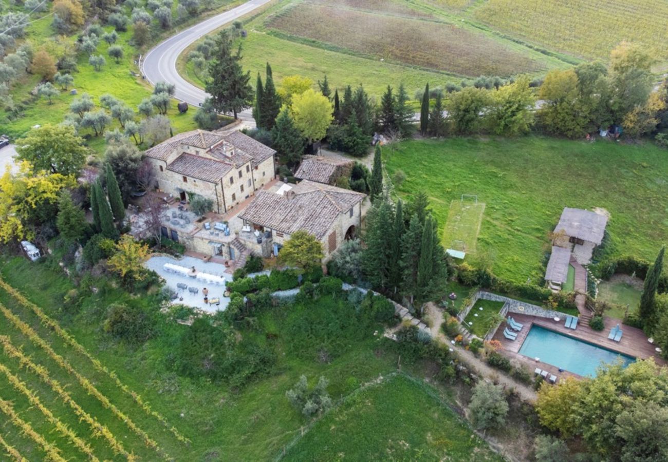 Villa in Greve in Chianti - AMORE RENTALS - Villa Il Casello with Swimming Pool, SPA, Ideal for Groups