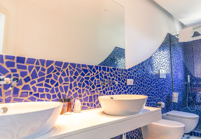 Villa in Sorrento - AMORE RENTALS- Villa Sacco with Private Swimming Pools, Sea View, Ideal for a Luxury Holiday Villa in Sorrento - AMORE RENTALS- Villa Sacco with Private Swimming Pools, Sea View, Ideal for a Luxury Holiday