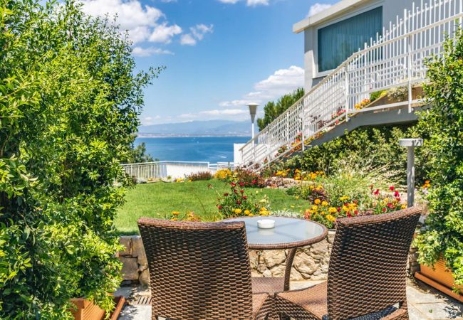 Villa in Sorrento - AMORE RENTALS- Villa Sacco with Private Swimming Pools, Sea View, Ideal for a Luxury Holiday