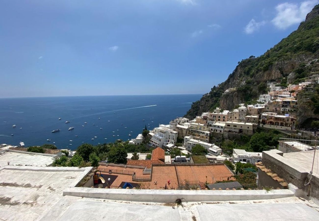 House in Positano - AMORE RENTALS - Casa Laura with Sea View Terrace