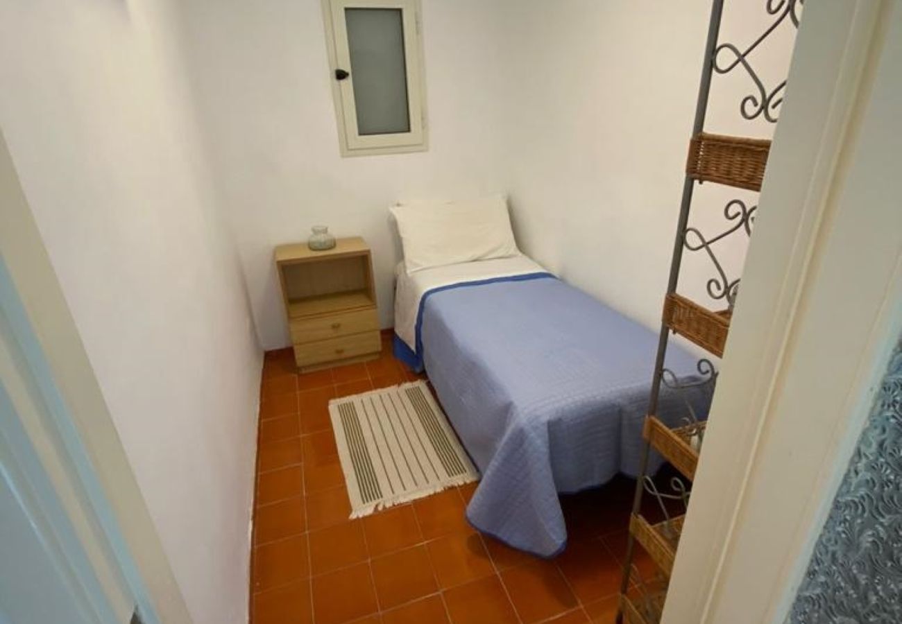 House in Positano - AMORE RENTALS - Casa Laura with Sea View Terrace