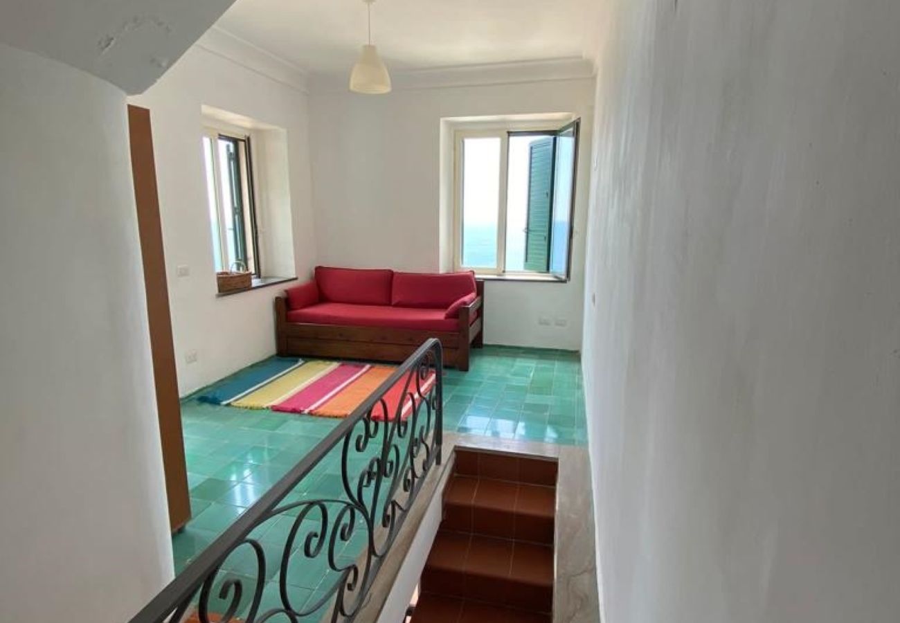House in Positano - AMORE RENTALS - Casa Laura with Sea View Terrace