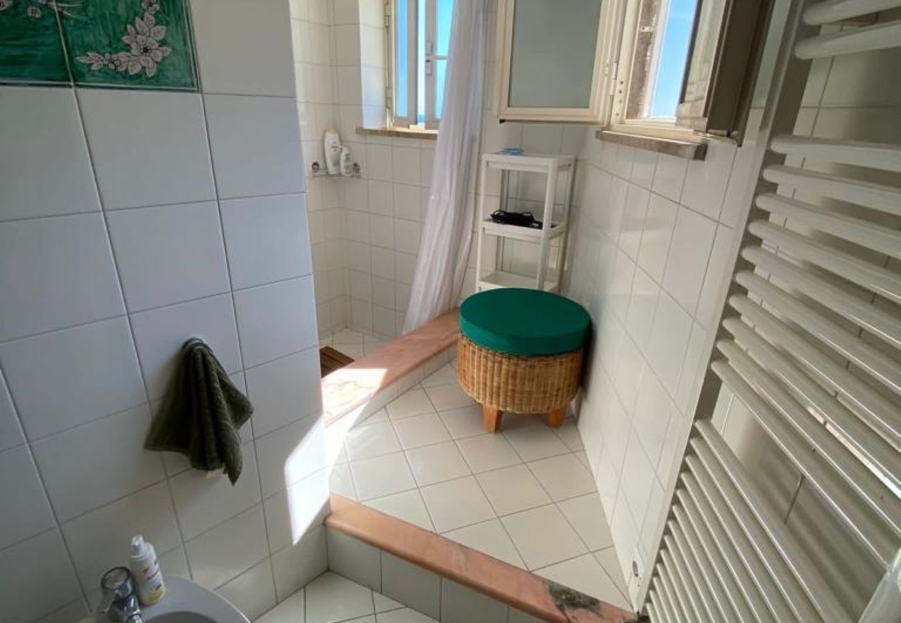 House in Positano - AMORE RENTALS - Casa Laura with Sea View Terrace