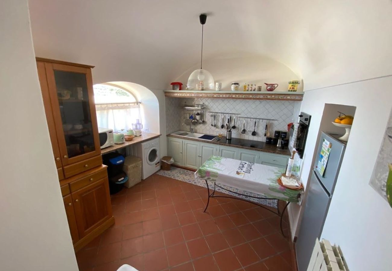 House in Positano - AMORE RENTALS - Casa Laura with Sea View Terrace