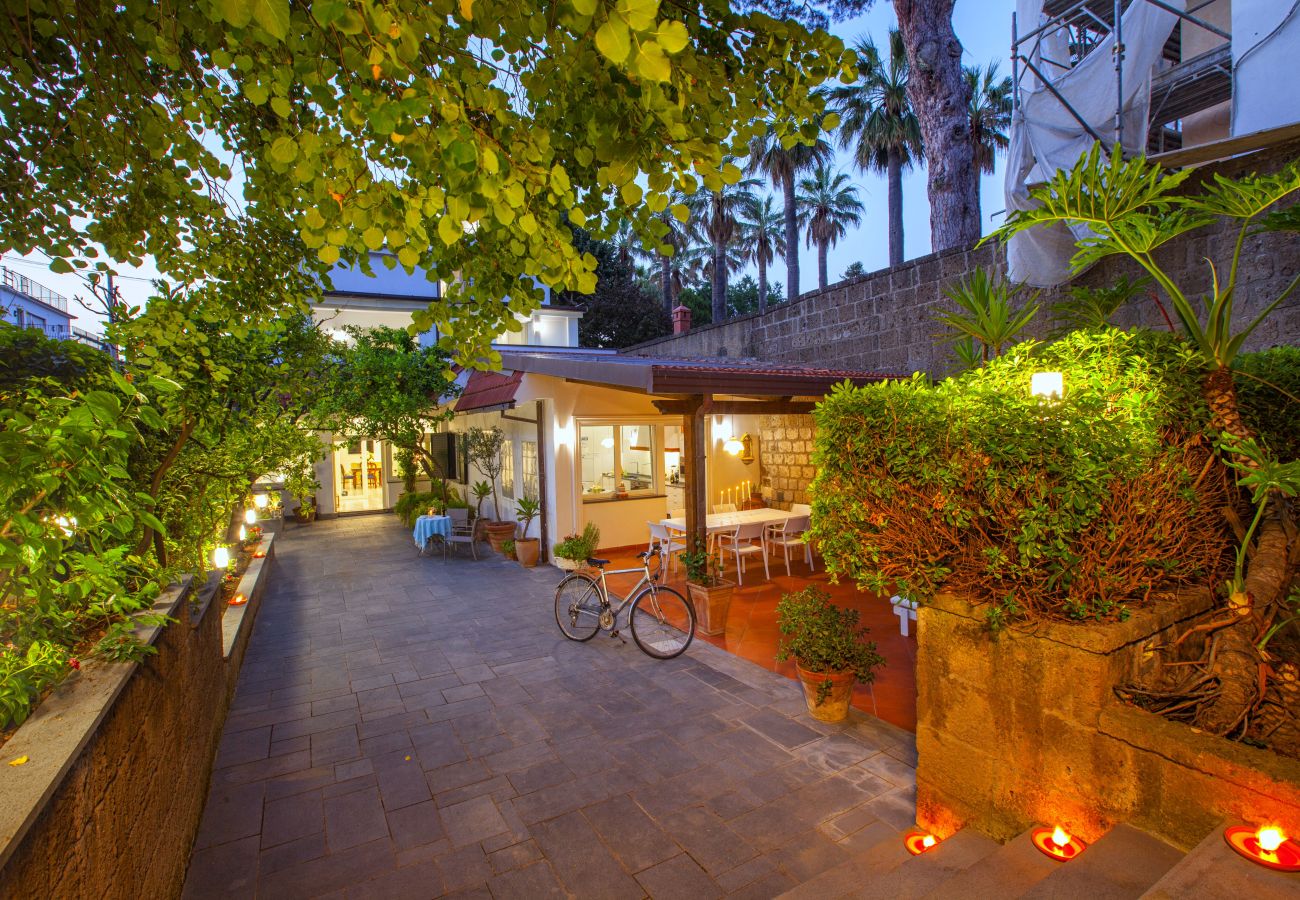 Villa in Sorrento - AMORE RENTALS - Villa Flavia with Private SPA, Swimming Pool, Terraces, Sea View