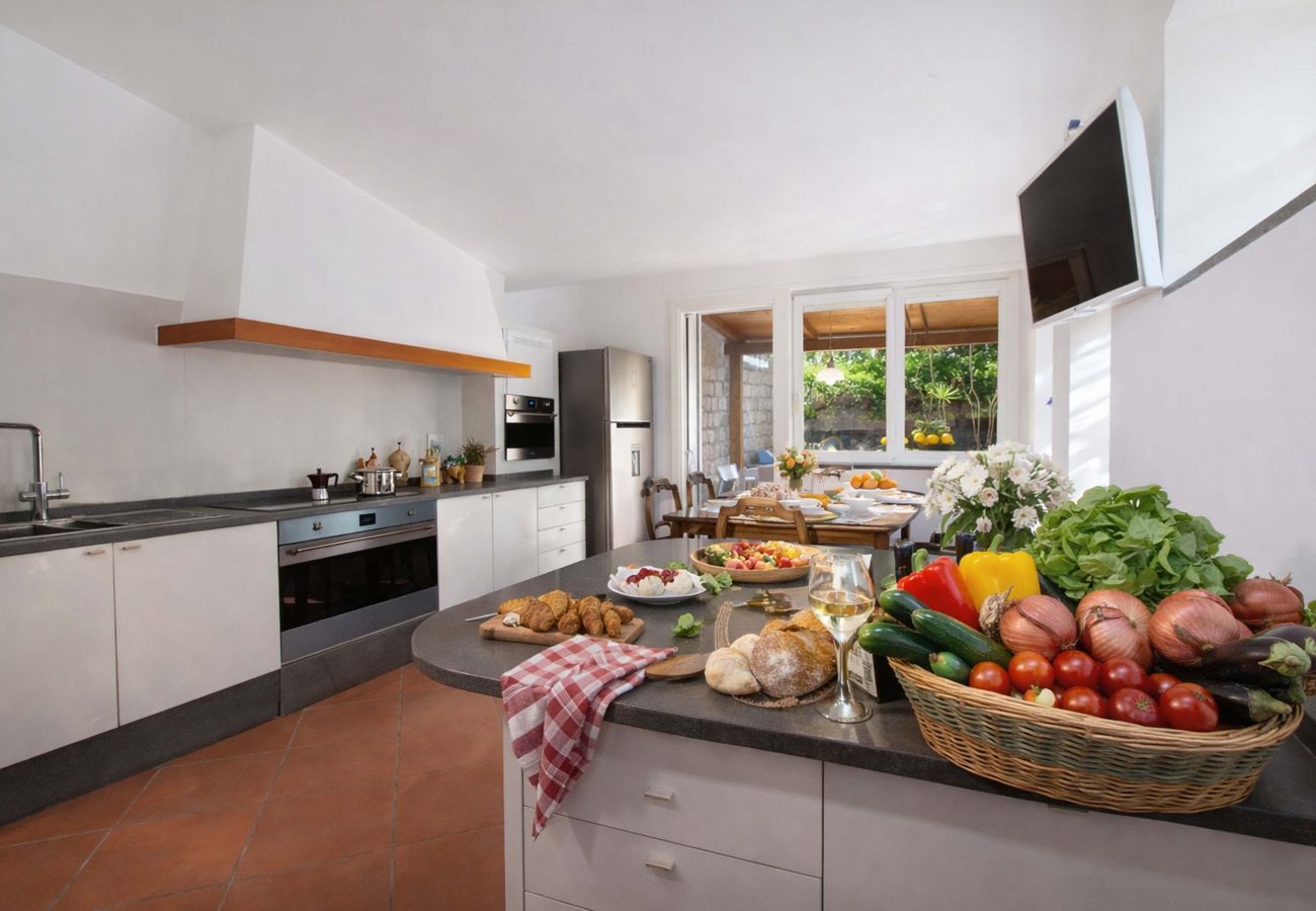 Villa in Sorrento - AMORE RENTALS - Villa Flavia with Private SPA, Swimming Pool, Terraces, Sea View
