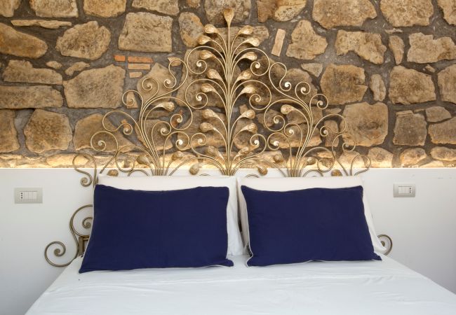 House in Sorrento - AMORE RENTALS - Casa I Giardini di Sorrento with Swimming Pool, Sauna, Sea View House in Sorrento - AMORE RENTALS - Casa I Giardini di Sorrento with Swimming Pool, Sauna, Sea View