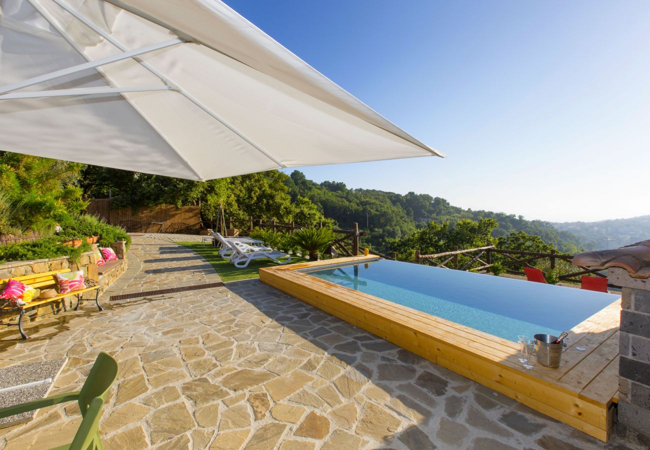 House in Sorrento - AMORE RENTALS - Casa I Giardini di Sorrento with Swimming Pool, Sauna, Sea View