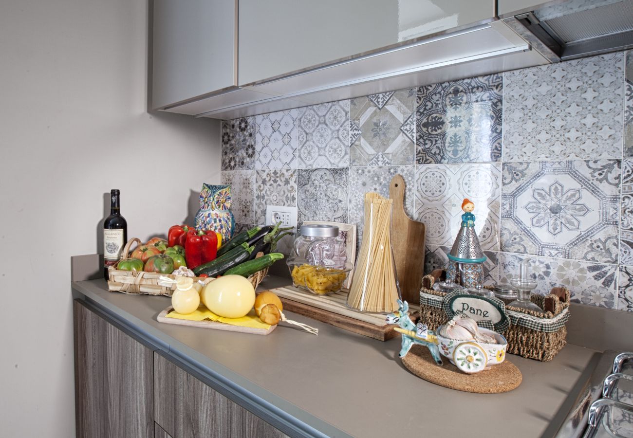 Apartment in Sorrento - AMORE RENTALS - Apartment Terrazza Tasso with Private Garden, External Private Hot Tub in Piazza Tasso