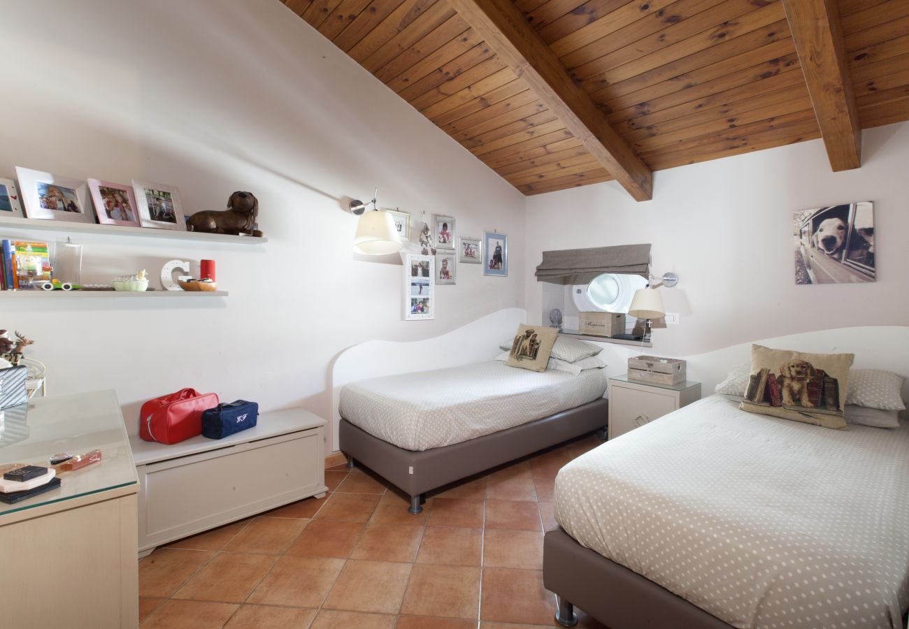 Apartment in Sorrento - AMORE RENTALS - Apartment Terrazza Tasso with Private Garden, External Private Hot Tub in Piazza Tasso