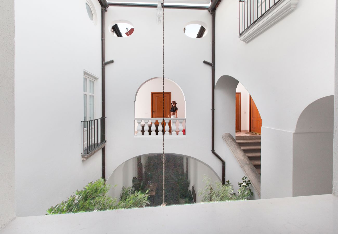 Apartment in Sorrento - AMORE RENTALS - Apartment Terrazza Tasso with Private Garden, External Private Hot Tub in Piazza Tasso