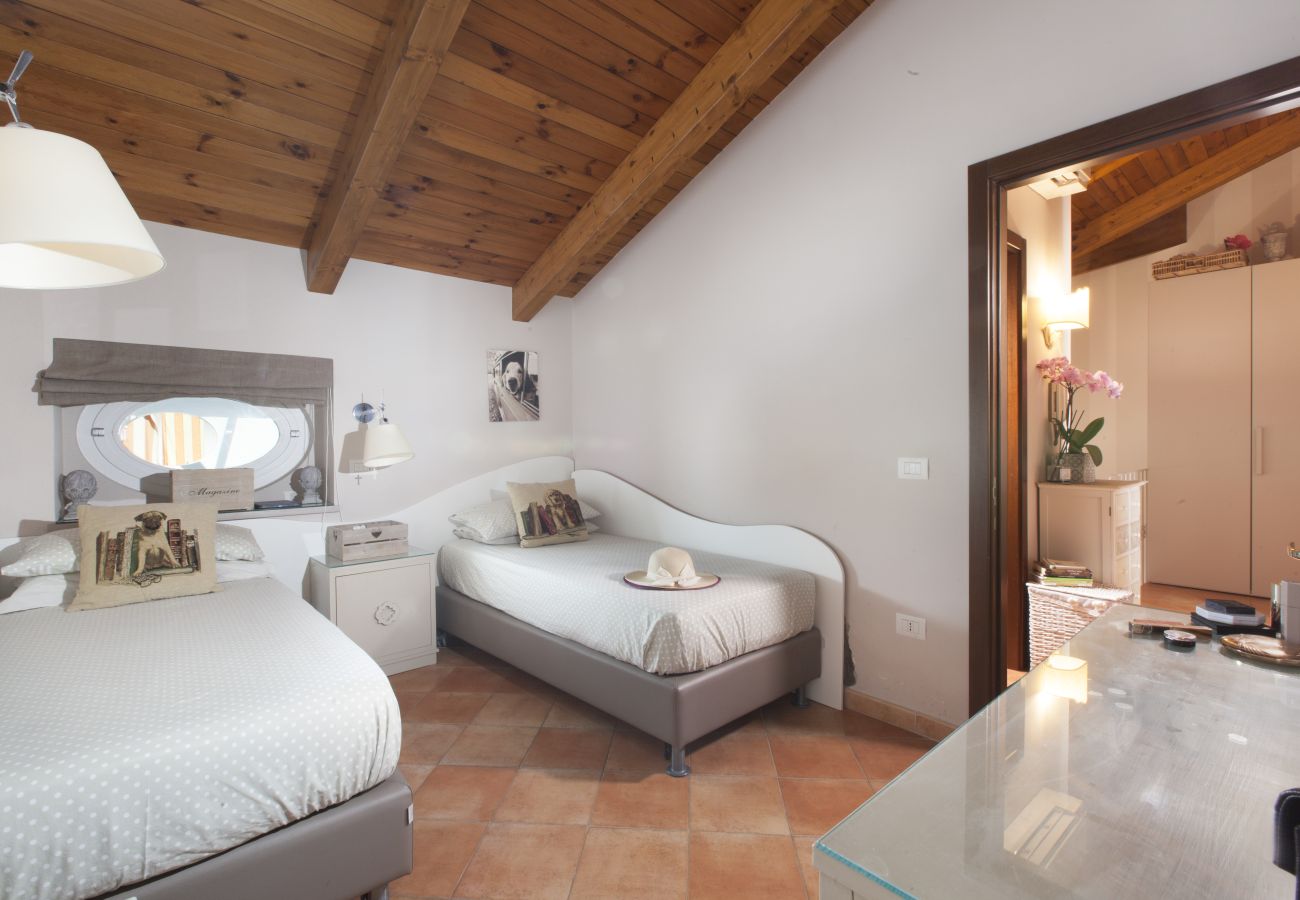 Apartment in Sorrento - AMORE RENTALS - Apartment Terrazza Tasso with Private Garden, External Private Hot Tub in Piazza Tasso