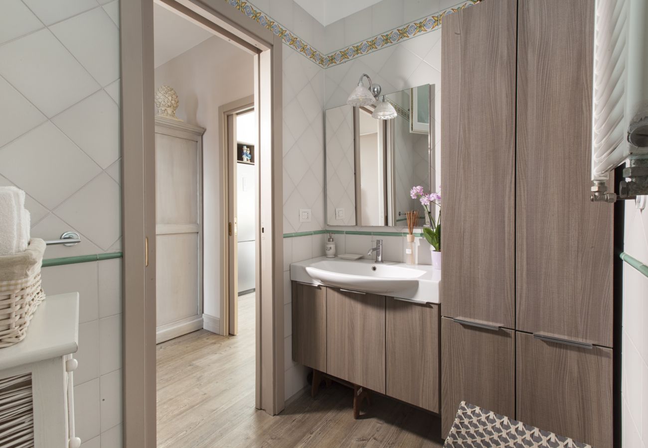 Apartment in Sorrento - AMORE RENTALS - Apartment Terrazza Tasso with Private Garden, External Private Hot Tub in Piazza Tasso