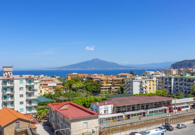 Apartment in Sorrento - AMORE RENTALS - Appartamento Cielomare with Sea View and Balcony Apartment in Sorrento - AMORE RENTALS - Appartamento Cielomare with Sea View and Balcony