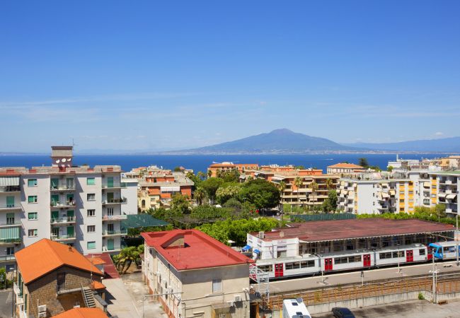 Apartment in Sorrento - AMORE RENTALS - Appartamento Cielomare with Sea View and Balcony Apartment in Sorrento - AMORE RENTALS - Appartamento Cielomare with Sea View and Balcony