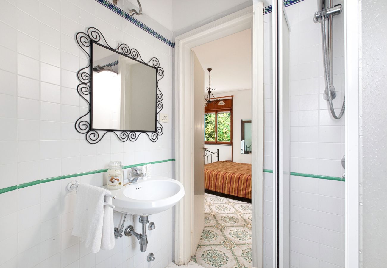 Apartment in Sorrento - AMORE RENTALS - Appartamento Annarita with Balcony and Air Conditioning
