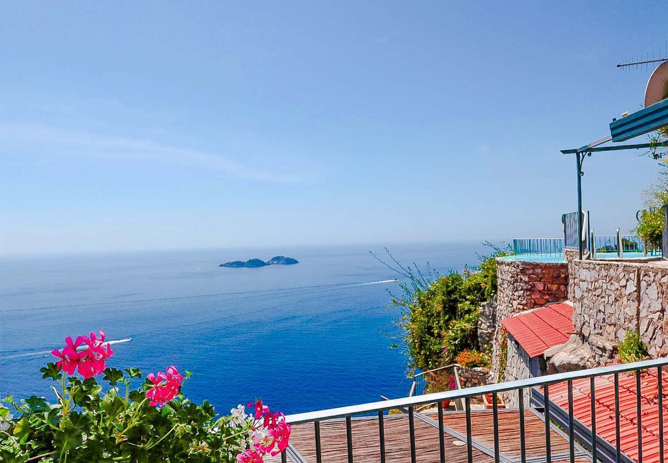 House in Positano - AMORE RENTALS - Villa Vanessa with Private Pool and Sea View