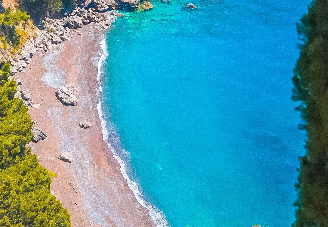 House in Positano - AMORE RENTALS - Villa Vanessa with Private Pool and Sea View
