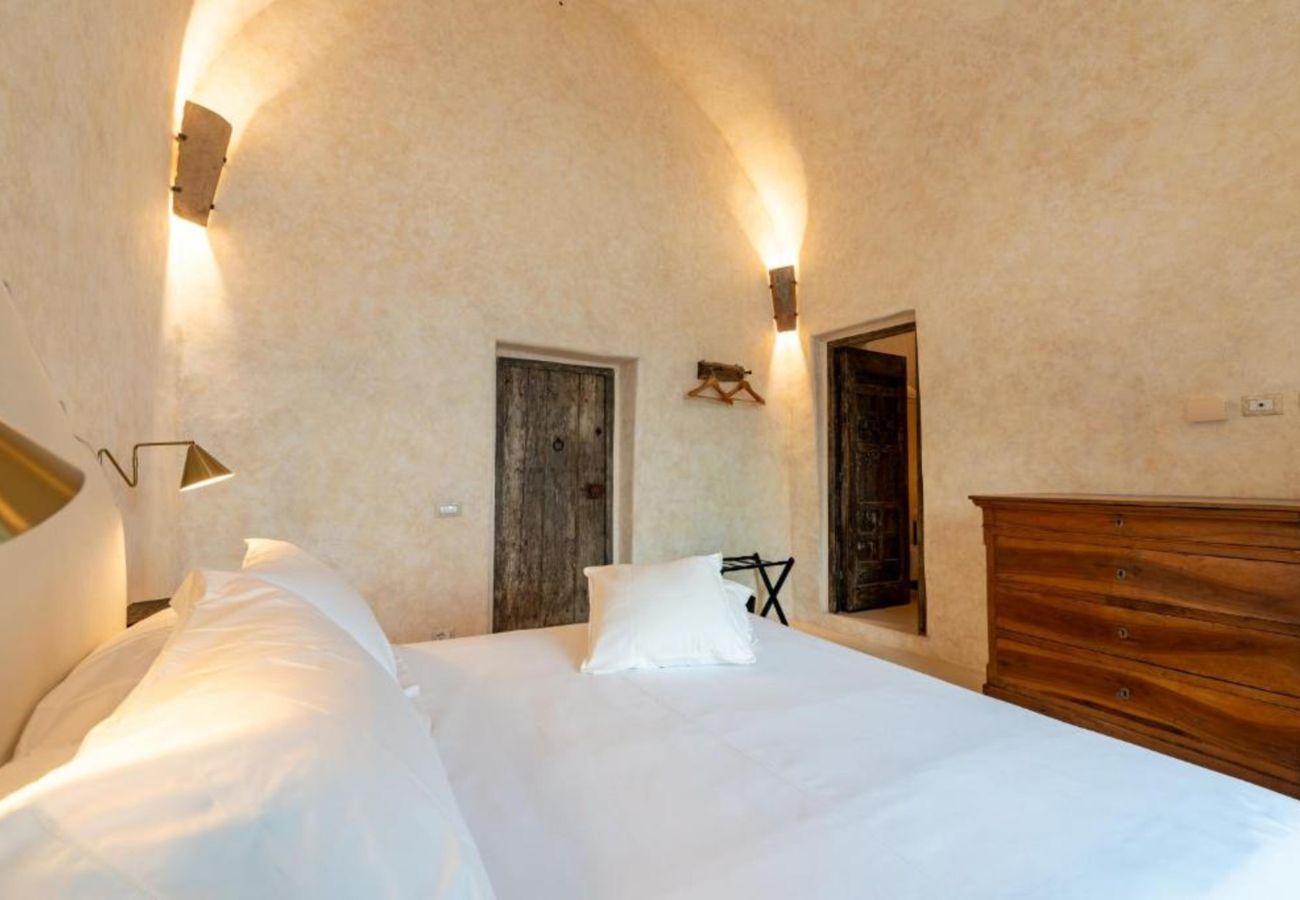 Villa in Amalfi - AMORE RENTALS - Villa Margherita with Sea View and Swimming Pool