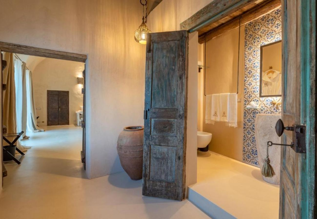 Villa in Amalfi - AMORE RENTALS - Villa Margherita with Sea View and Swimming Pool