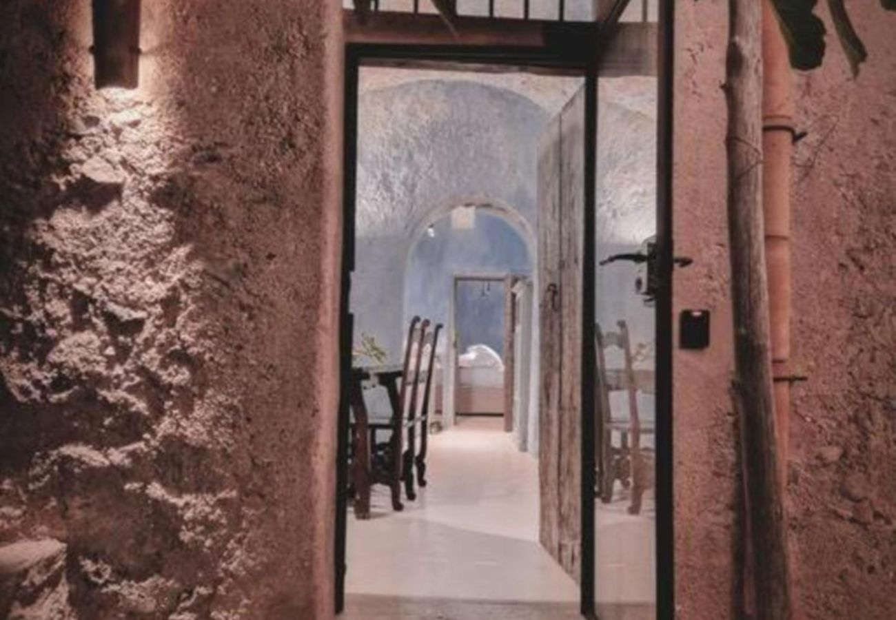 Villa in Amalfi - AMORE RENTALS - Villa Margherita with Sea View and Swimming Pool