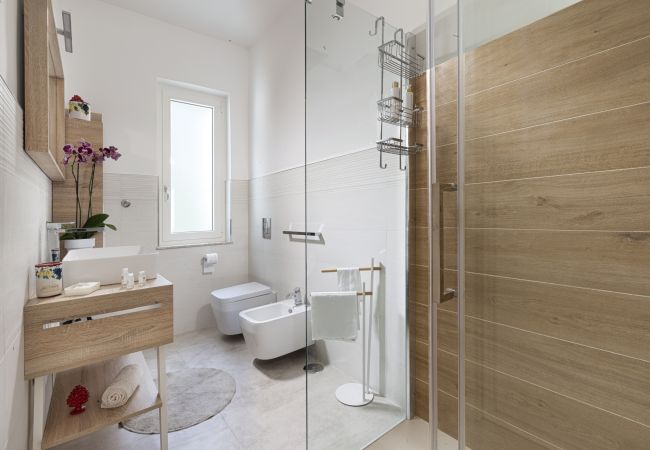 Villa in Massa Lubrense - AMORE RENTALS - Villa Domus Franca with Shared Swimming Pool by the Sea Villa in Massa Lubrense - AMORE RENTALS - Villa Domus Franca with Shared Swimming Pool by the Sea