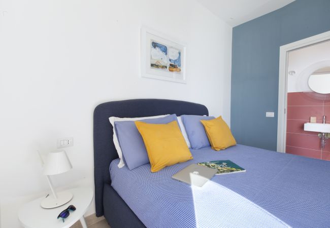 Villa in Massa Lubrense - AMORE RENTALS - Villa Domus Franca with Shared Swimming Pool by the Sea Villa in Massa Lubrense - AMORE RENTALS - Villa Domus Franca with Shared Swimming Pool by the Sea