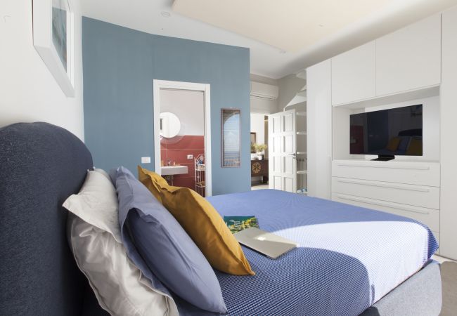 Villa in Massa Lubrense - AMORE RENTALS - Villa Domus Franca with Shared Swimming Pool by the Sea Villa in Massa Lubrense - AMORE RENTALS - Villa Domus Franca with Shared Swimming Pool by the Sea