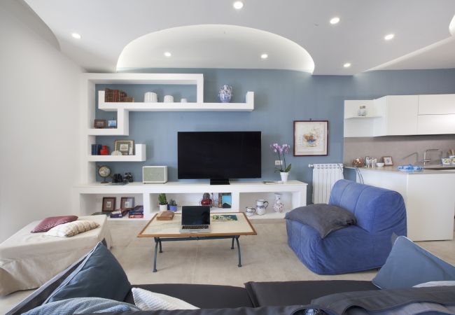 Villa in Massa Lubrense - AMORE RENTALS - Villa Domus Franca with Shared Swimming Pool by the Sea Villa in Massa Lubrense - AMORE RENTALS - Villa Domus Franca with Shared Swimming Pool by the Sea