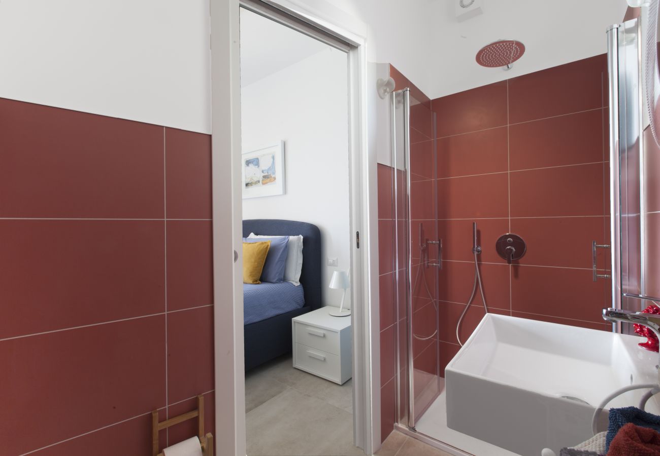 Villa in Massa Lubrense - AMORE RENTALS - Villa Domus Franca with Seafront Shared Pool