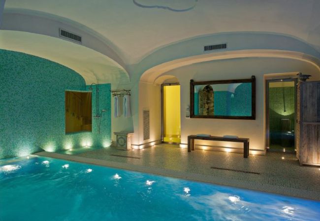 Villa in Positano - AMORE RENTALS - Villa Elio with Sea View, Heated Pool and Parking Villa in Positano - AMORE RENTALS - Villa Elio with Sea View, Heated Pool and Parking