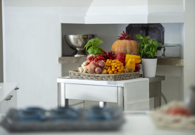 Villa in Positano - AMORE RENTALS - Villa Elio with Sea View, Heated Pool and Parking Villa in Positano - AMORE RENTALS - Villa Elio with Sea View, Heated Pool and Parking