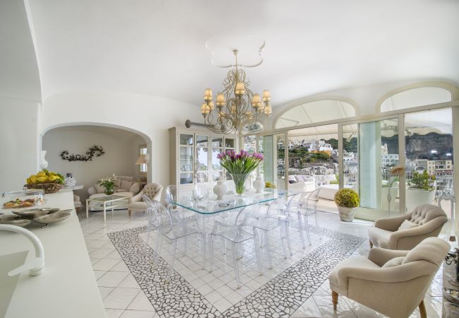 Villa in Positano - AMORE RENTALS - Villa Elio with Sea View, Heated Pool and Parking Villa in Positano - AMORE RENTALS - Villa Elio with Sea View, Heated Pool and Parking
