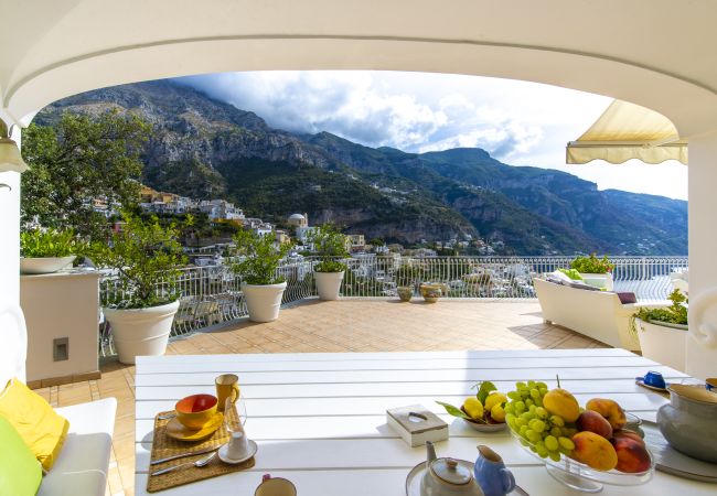 Villa in Positano - AMORE RENTALS - Villa Elio with Sea View, Heated Pool and Parking