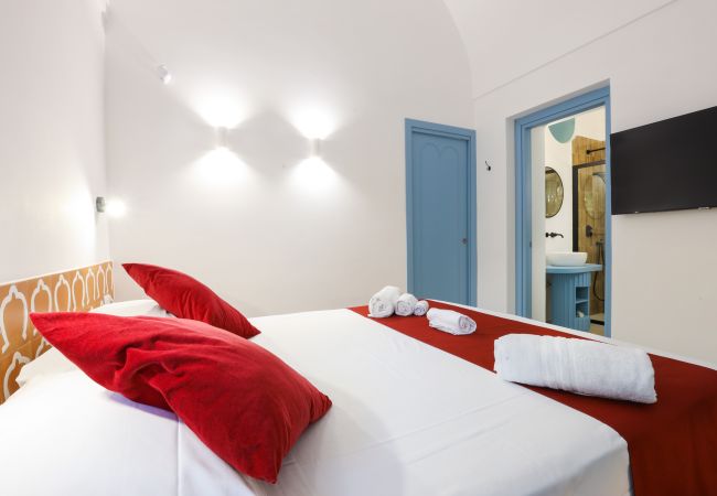 Villa in Anacapri - AMORE RENTALS - Villa Olivella with Pool, Garden and Sea View Villa in Anacapri - AMORE RENTALS - Villa Olivella with Pool, Garden and Sea View