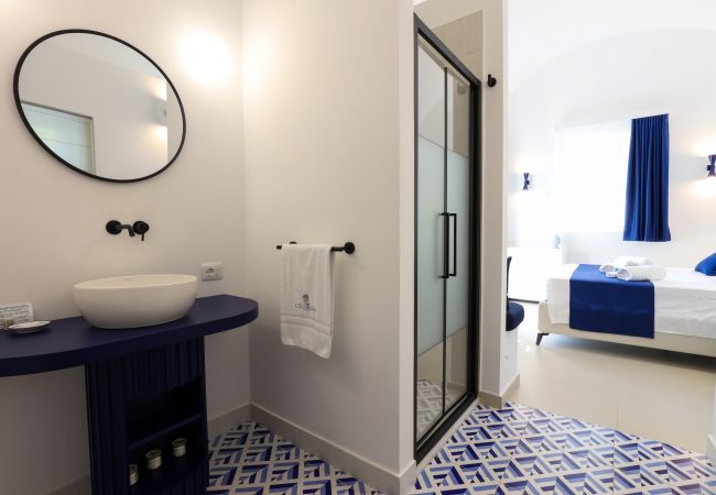 Villa in Anacapri - AMORE RENTALS - Villa Olivella with Pool, Garden and Sea View Villa in Anacapri - AMORE RENTALS - Villa Olivella with Pool, Garden and Sea View