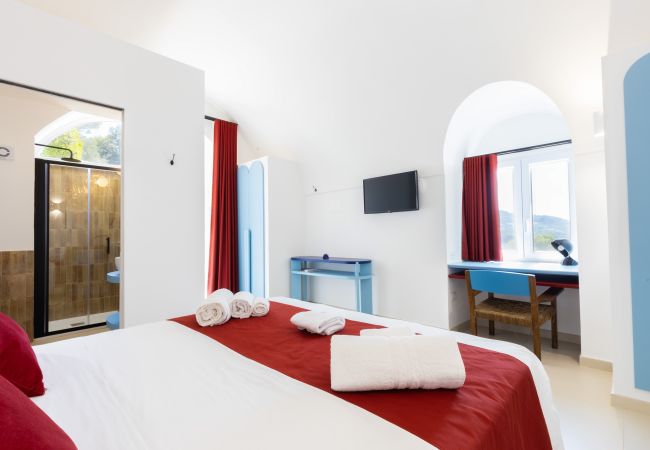 Villa in Anacapri - AMORE RENTALS - Villa Olivella with Pool, Garden and Sea View Villa in Anacapri - AMORE RENTALS - Villa Olivella with Pool, Garden and Sea View