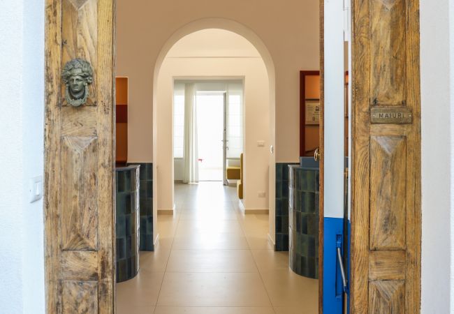 Villa in Anacapri - AMORE RENTALS - Villa Olivella with Pool, Garden and Sea View Villa in Anacapri - AMORE RENTALS - Villa Olivella with Pool, Garden and Sea View