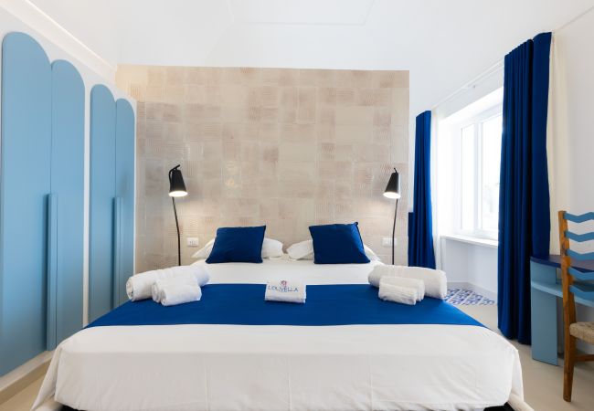 Villa in Anacapri - AMORE RENTALS - Villa Olivella with Pool, Garden and Sea View Villa in Anacapri - AMORE RENTALS - Villa Olivella with Pool, Garden and Sea View