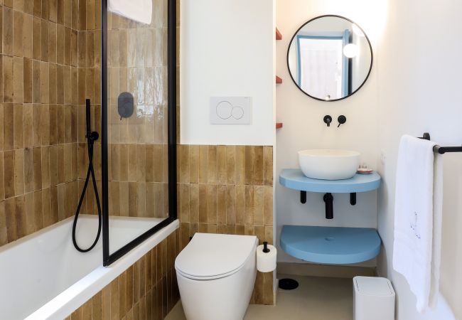 Villa in Anacapri - AMORE RENTALS - Villa Olivella with Pool, Garden and Sea View Villa in Anacapri - AMORE RENTALS - Villa Olivella with Pool, Garden and Sea View