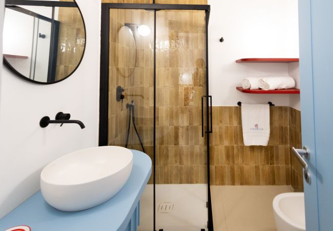 Villa in Anacapri - AMORE RENTALS - Villa Olivella with Pool, Garden and Sea View Villa in Anacapri - AMORE RENTALS - Villa Olivella with Pool, Garden and Sea View