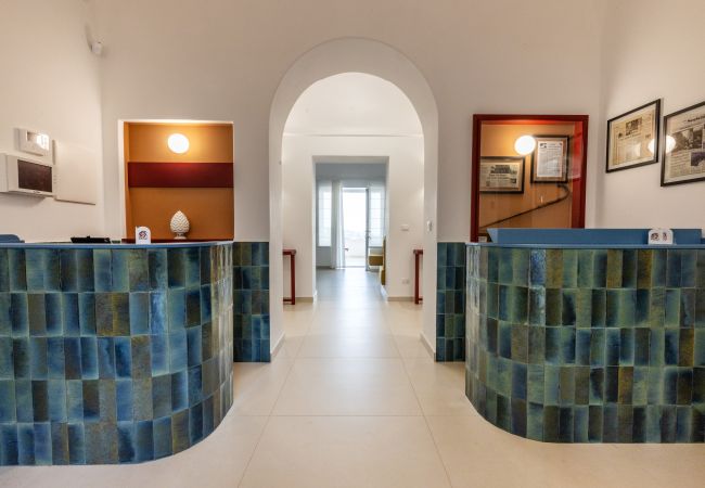 Villa in Anacapri - AMORE RENTALS - Villa Olivella with Pool, Garden and Sea View Villa in Anacapri - AMORE RENTALS - Villa Olivella with Pool, Garden and Sea View