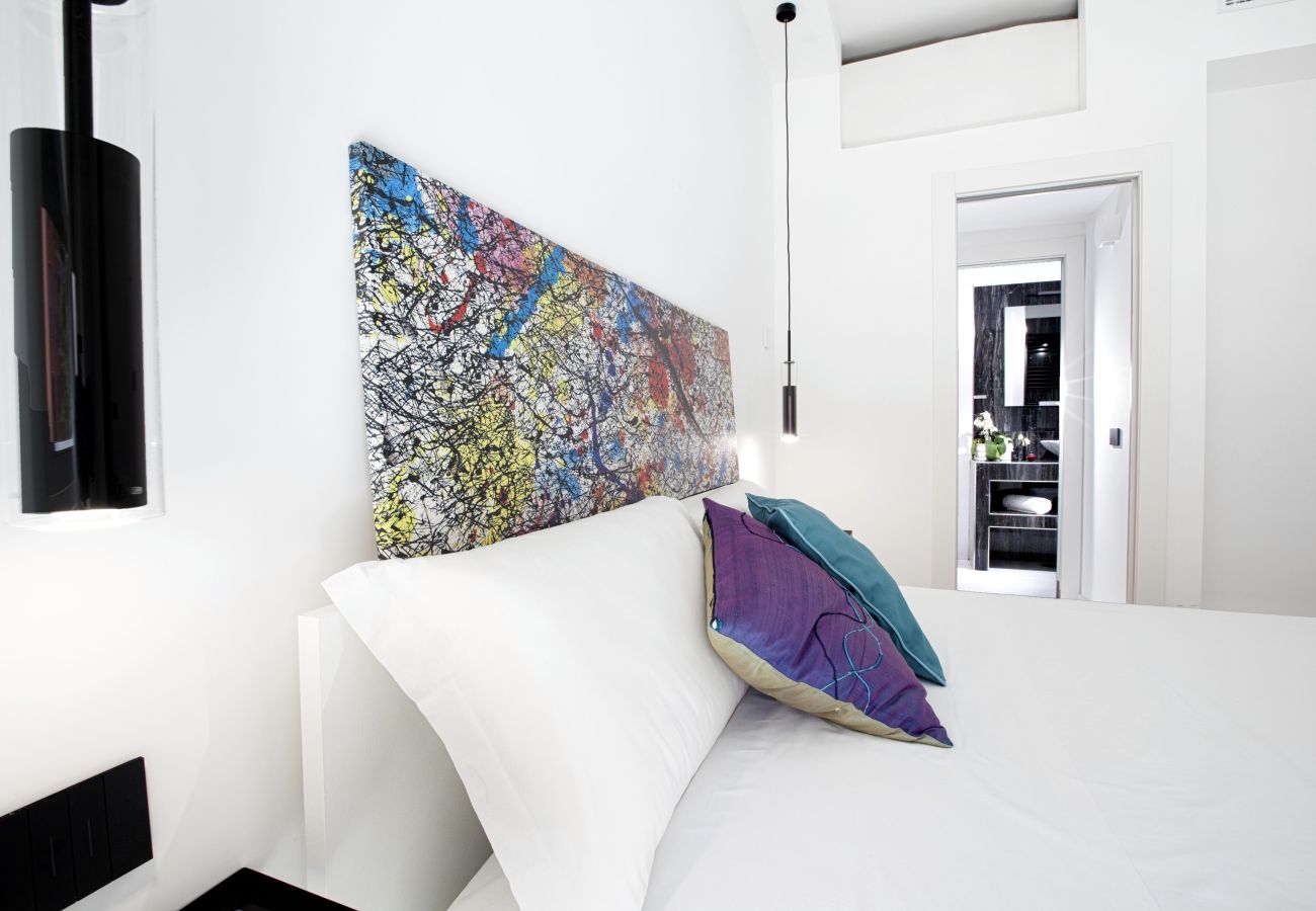 Apartment in Sorrento - AMORE RENTALS - Casa da Franca with Balcony and Air Conditioning
