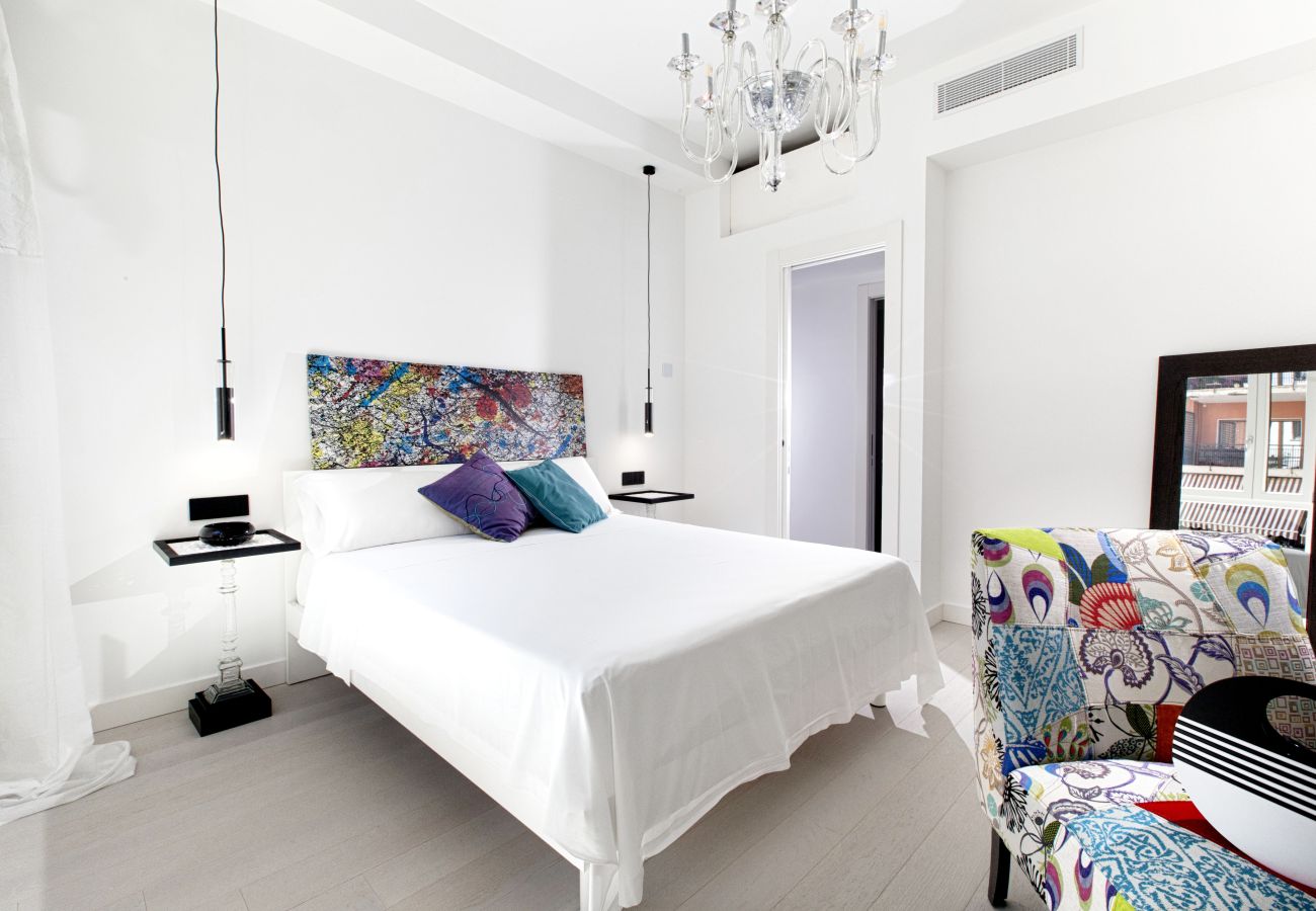Apartment in Sorrento - AMORE RENTALS - Casa da Franca with Balcony and Air Conditioning