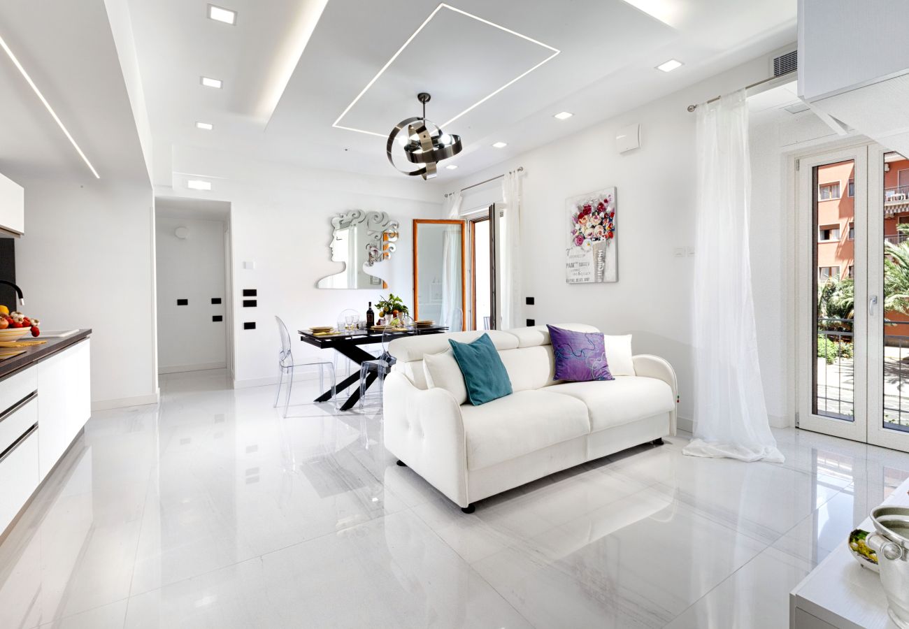 Apartment in Sorrento - AMORE RENTALS - Casa da Franca with Balcony and Air Conditioning