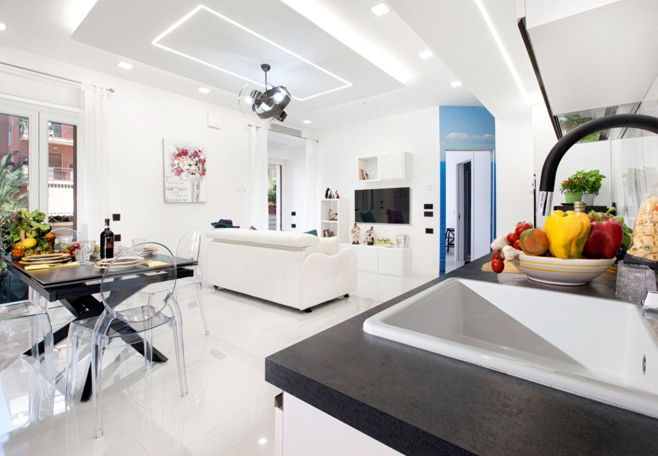 Apartment in Sorrento - AMORE RENTALS - Casa da Franca with Balcony and Air Conditioning