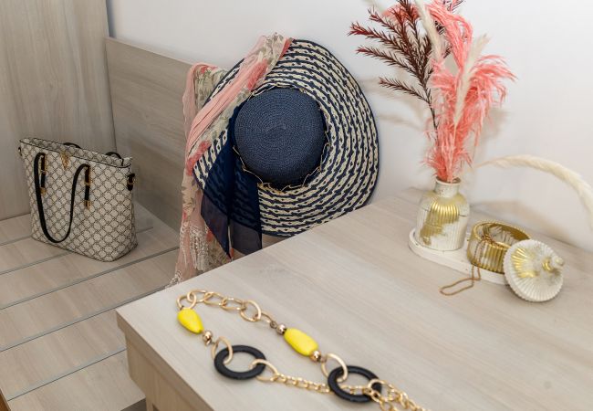 Villa in Sant´Agata sui Due Golfi - AMORE RENTALS - Villa Lions Rose with Swimming Pool and Sea View Villa in Sant´Agata sui Due Golfi - AMORE RENTALS - Villa Lions Rose with Swimming Pool and Sea View