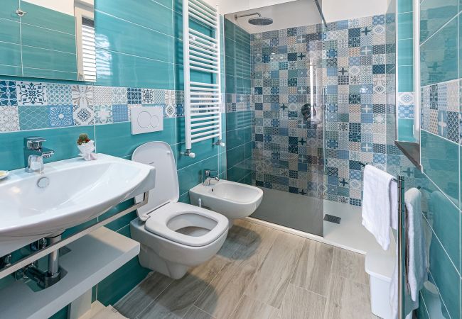 Villa in Sant´Agata sui Due Golfi - AMORE RENTALS - Villa Lions Rose with Swimming Pool and Sea View Villa in Sant´Agata sui Due Golfi - AMORE RENTALS - Villa Lions Rose with Swimming Pool and Sea View